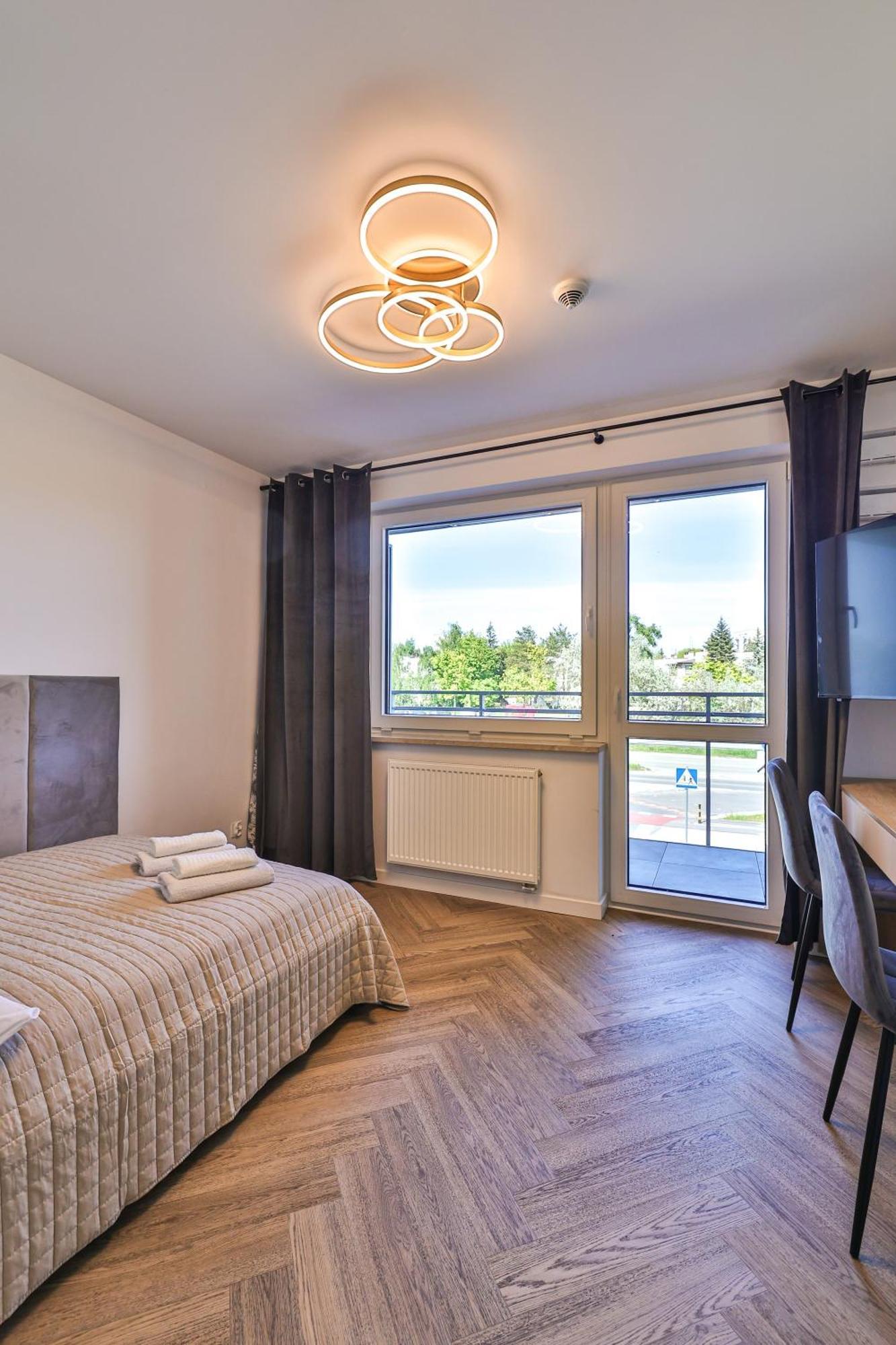Pileckiego 59 Free Parking By Perfect Warszawa